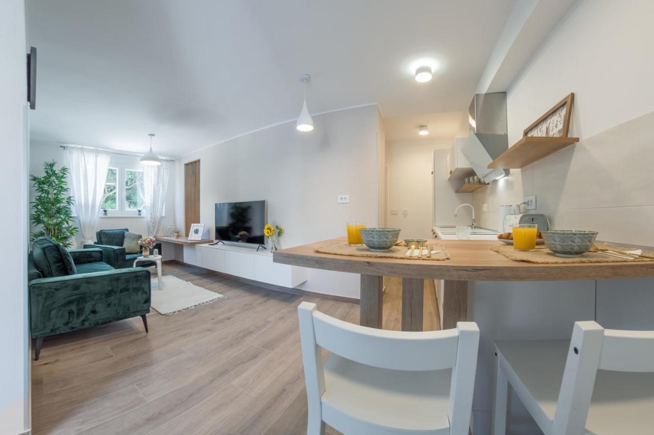 Apartment Norah With Private Parking Пула Екстер'єр фото